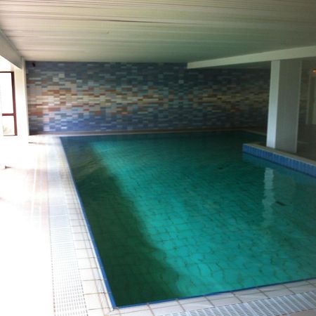 Traveloge Mit Schwimmbad Und Sauna リューベック エクステリア 写真