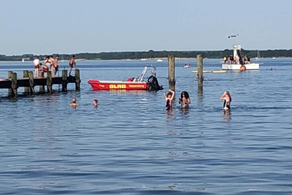 Traveloge Mit Schwimmbad Und Sauna リューベック エクステリア 写真