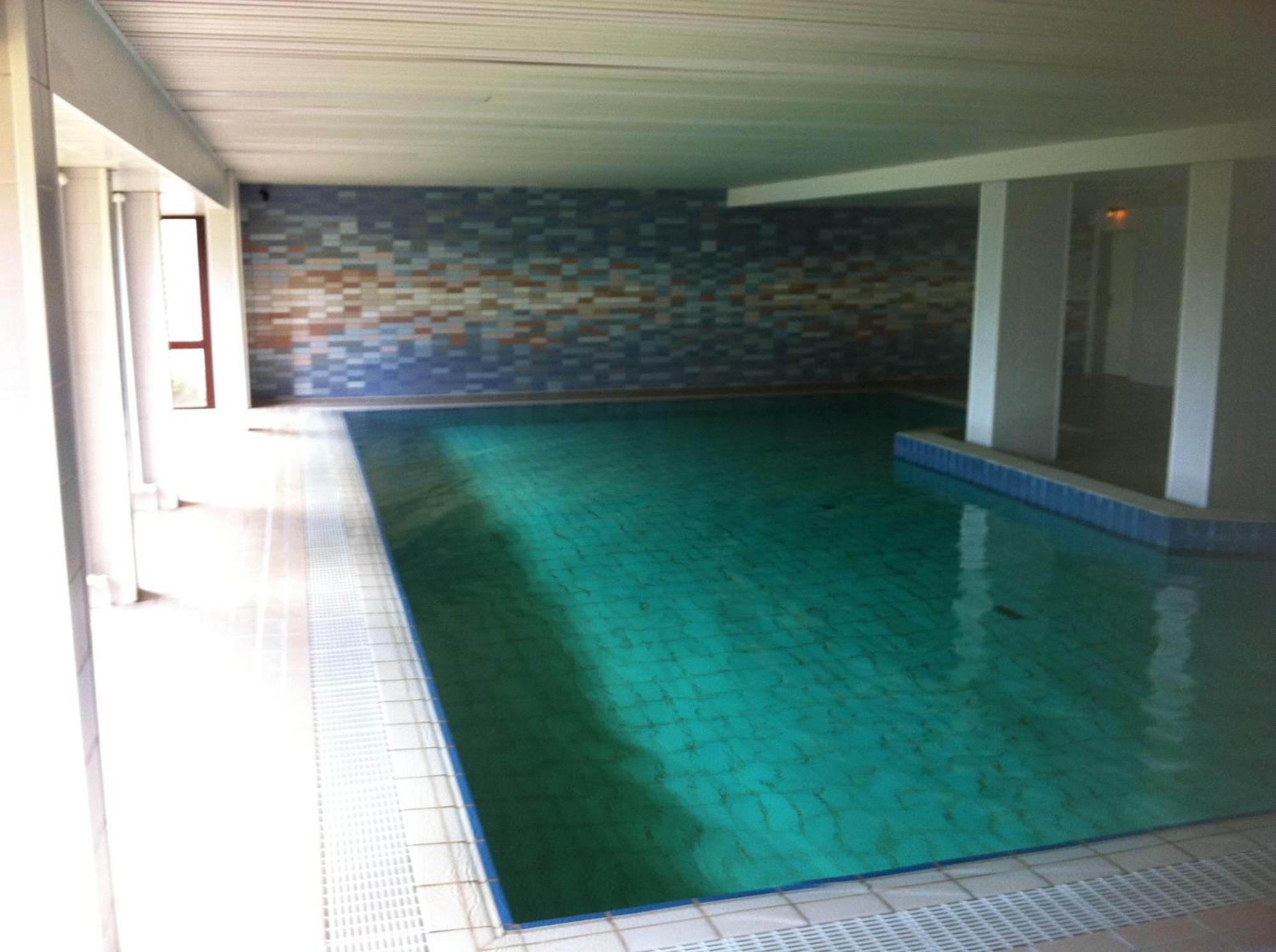Traveloge Mit Schwimmbad Und Sauna リューベック エクステリア 写真